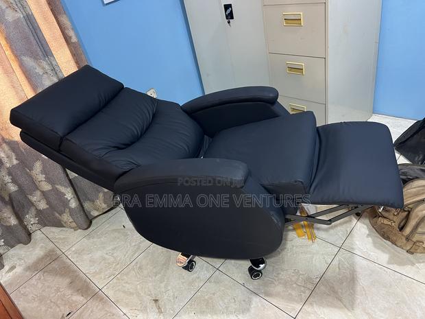 Executive Recliner Office Chair · Photo 2