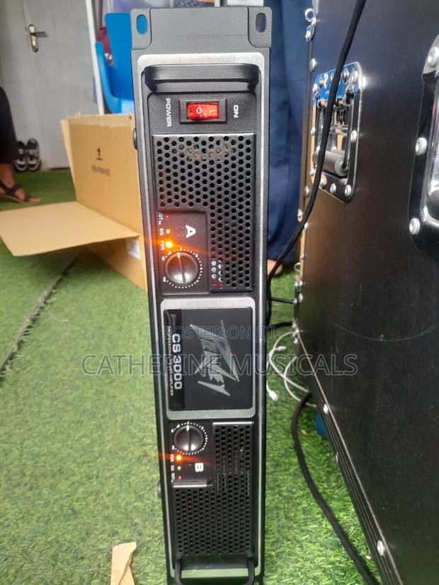 Peavey Amplifier 3000 Watts · Photo 2