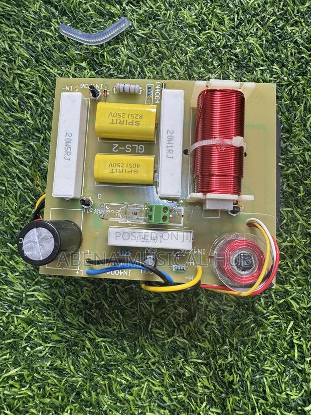 Speaker Crossover · Photo 2