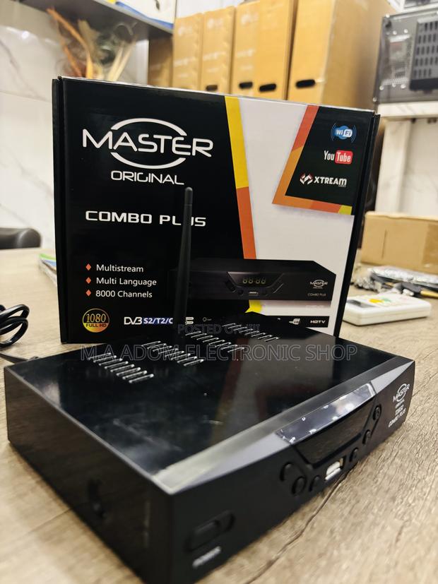Youtube Wifi Smart Master Plus Decoder With Over 200 Channels · Photo 1