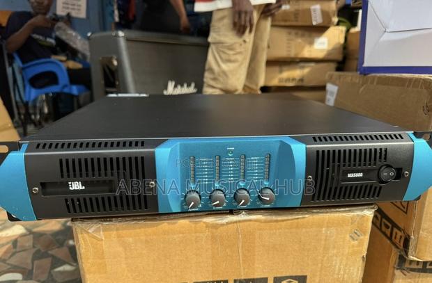 JBL 4 in 1 Amplifier · Photo 2