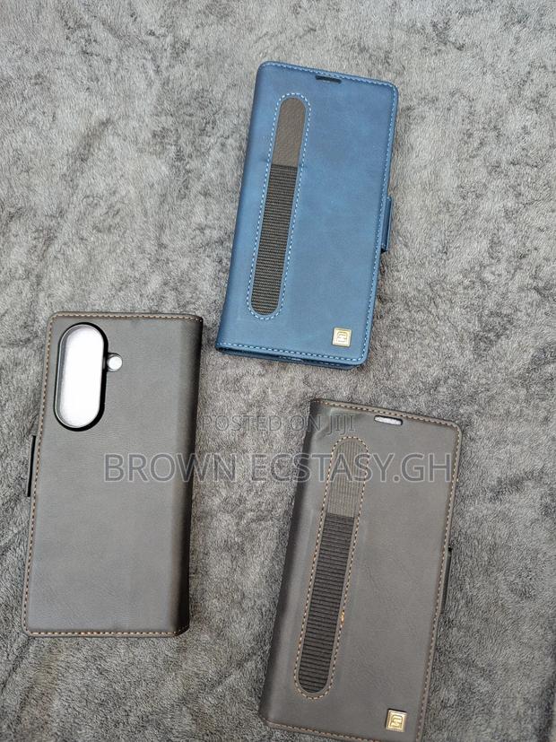 Autspace Z Fold 7/8 Ultra Leather Case With Pen Holder · Photo 3