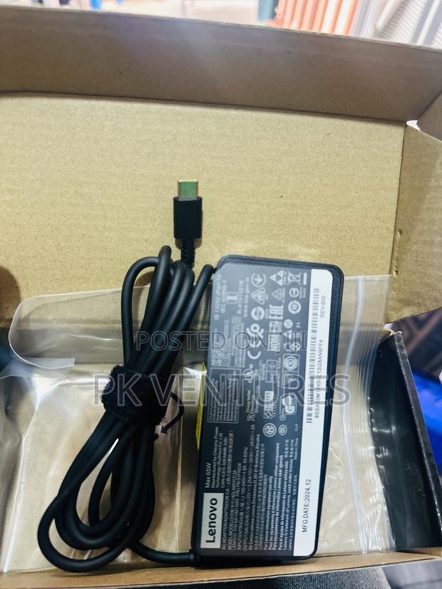 Type C Lenovo Charger · Photo 3