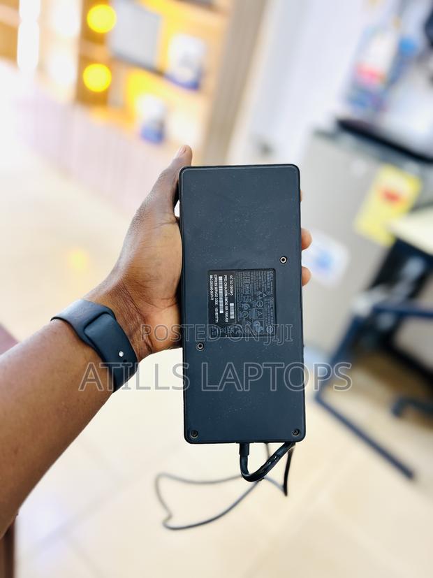 Dell W19 Docking Station · Photo 3