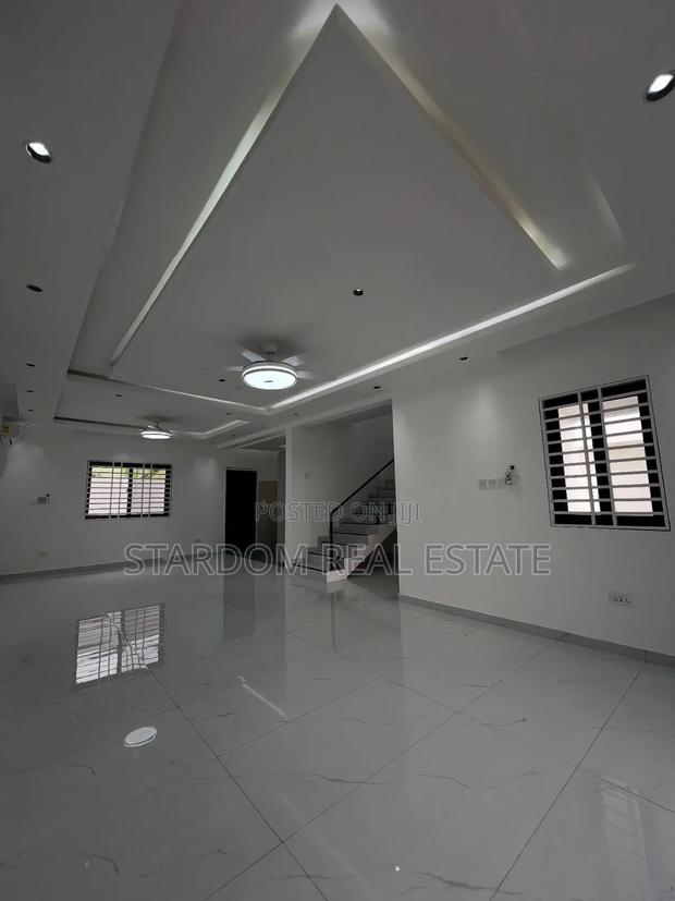 4bdrm Duplex in West Trassacco, East Legon for rent · Photo 7