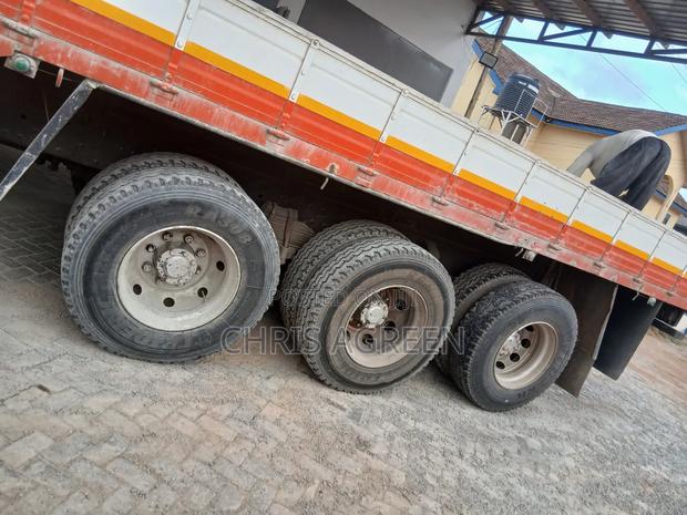 Hyundai 11.5 Ton Double Axle · Photo 5