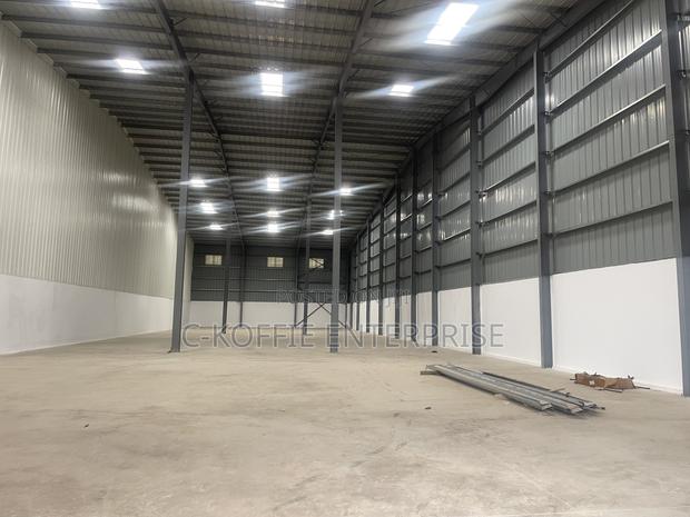 776 SQM Warehouse at Tema Highway for Rent · Photo 2