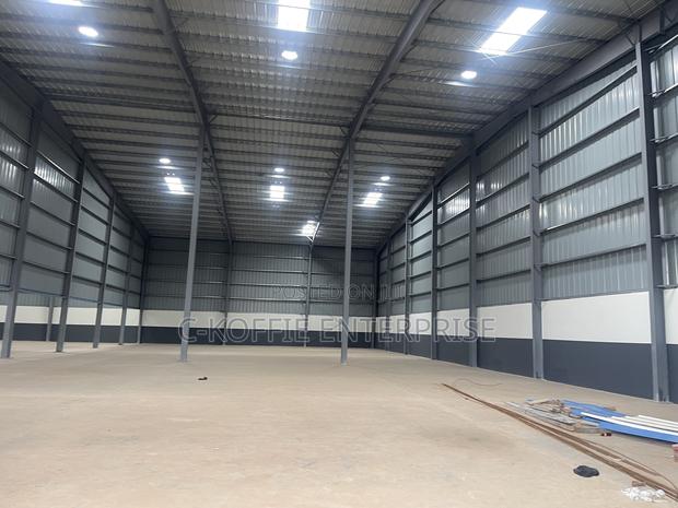 2200 SQM at Tema for Rent · Photo 4