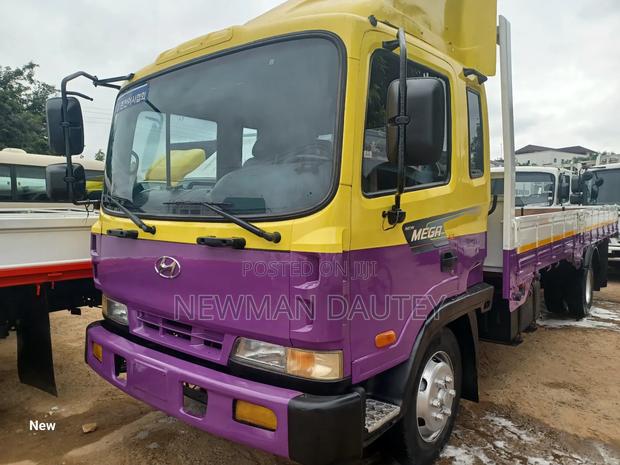 Hyundai 5ton Mega · Photo 1