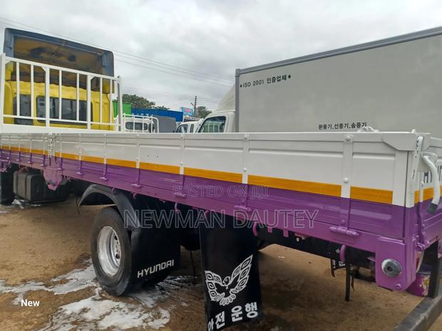 Hyundai 5ton Mega · Photo 4