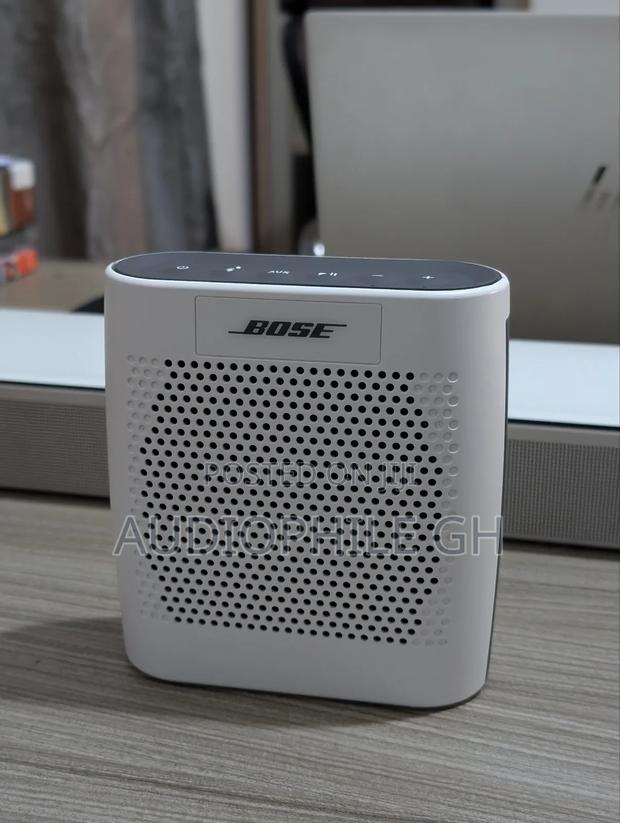 Bose Soundlink Color Portable Bluetooth Speaker · Photo 5