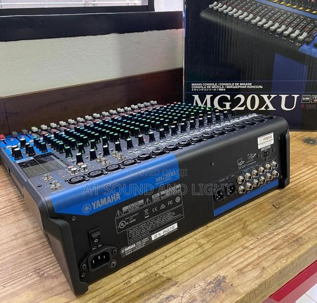 Yamaha Mg20xu 20 - Input Mixer With In-built Fx · Photo 3