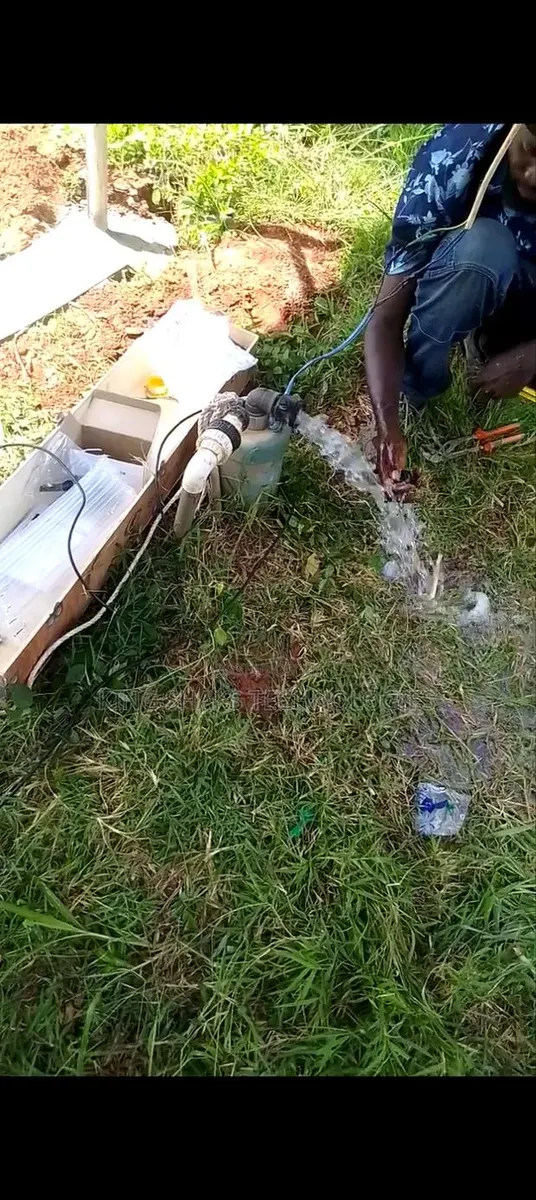 Solar Water Pump · Photo 1