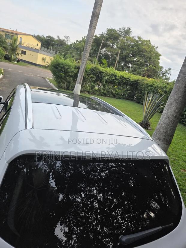 Mercedes-Benz GLC-Class 2020 White · Photo 6
