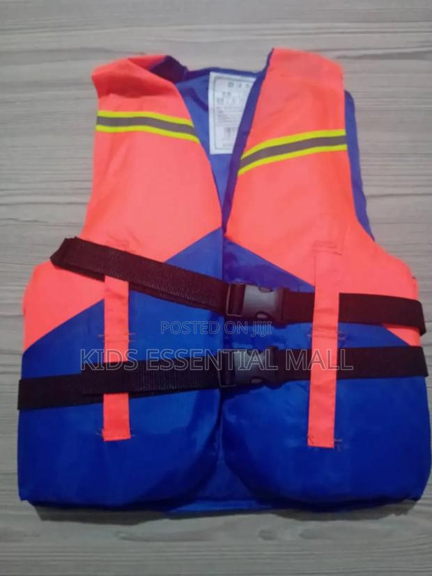 Swimming Vest or Jacket for Children · Photo 1