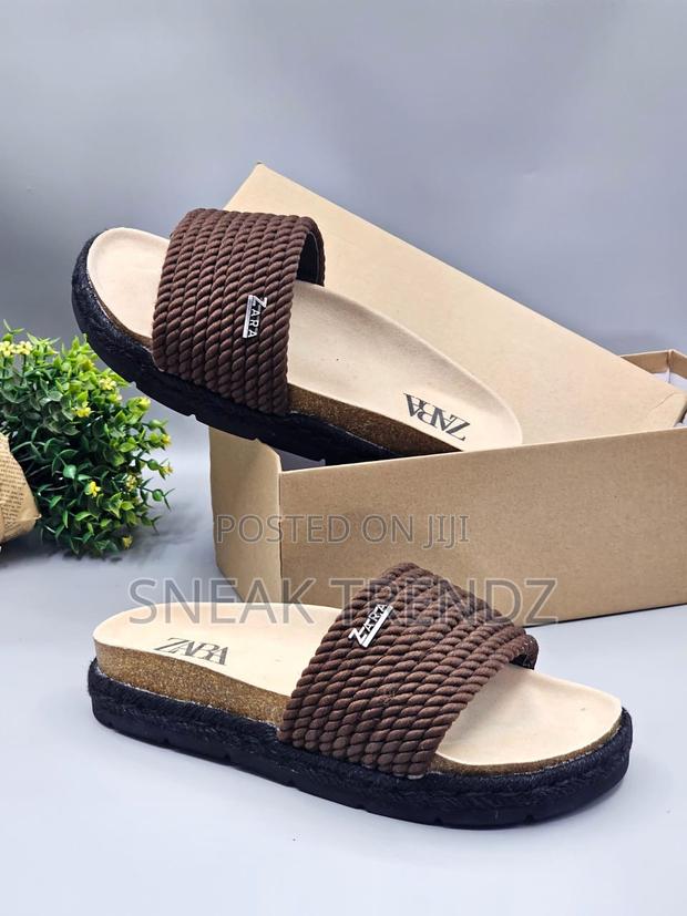 Original Zara Sandals Black and Brown · Photo 2