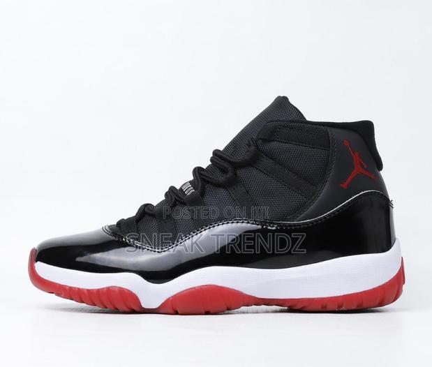 Air Jordan R 11 Black Mirror · Photo 1
