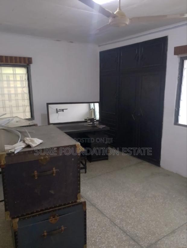 5bdrm House in Dansoman for sale · Photo 6