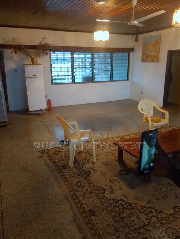 5bdrm House in Dansoman for sale · Photo 7