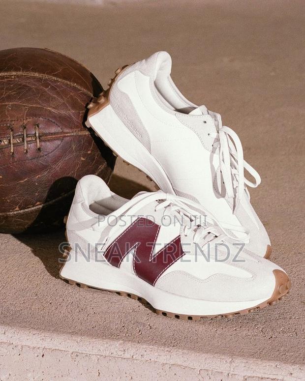 New Balance Nb 327 While Wine · Photo 1