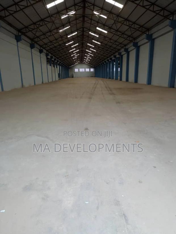 9,000 Square Meter Warehouse for Rent in Tema Industrial Area. · Photo 7