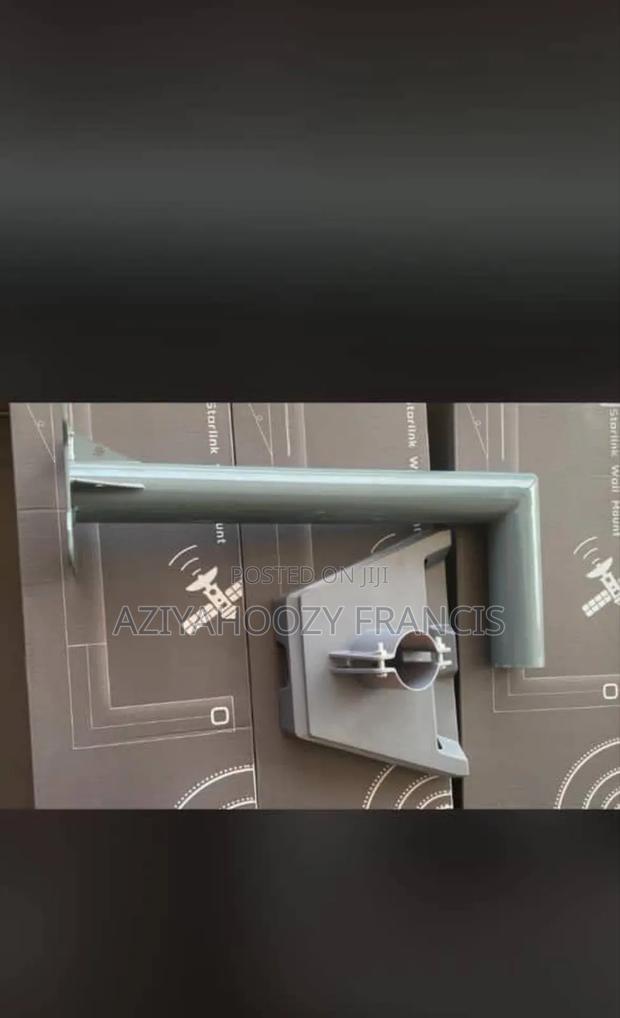Starlink Mount and Poll · Photo 1