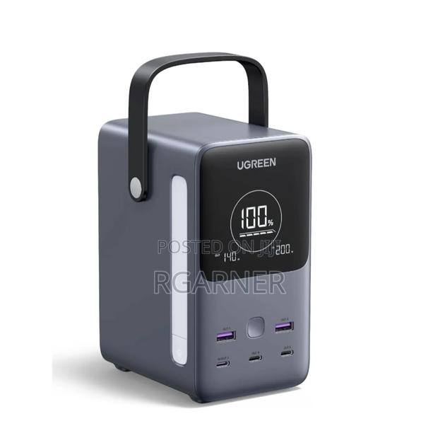 Ugreen Lifep04 6000 Cycles 300w 48,000mah PowerBank · Photo 2