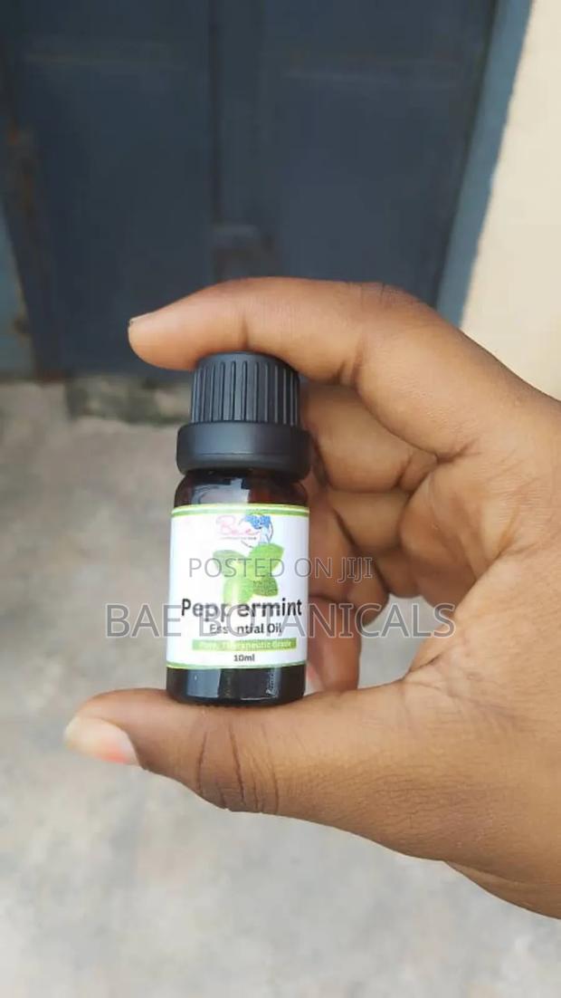 Clove Essential Oil (10ml) · Photo 4