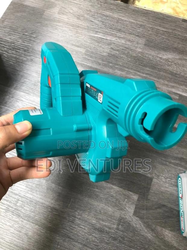 Total Cordless Aspirator Blower - Variable Speed- Battery Powered- 20v · Photo 4