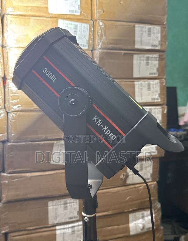 Kn-Xpro 300iii Bi-Colour Led Video Light · Photo 1