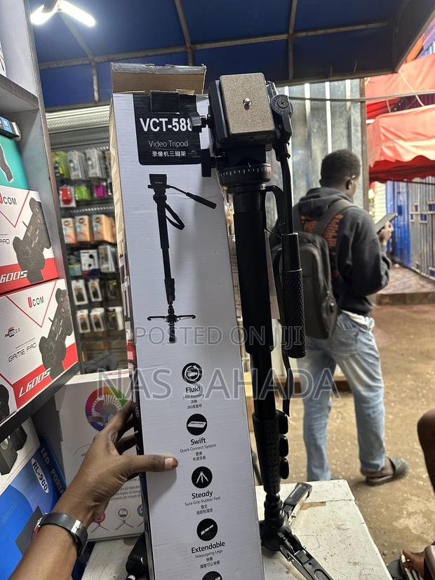 Yunteng Vct-588 Monopod Tripod Stand · Photo 1