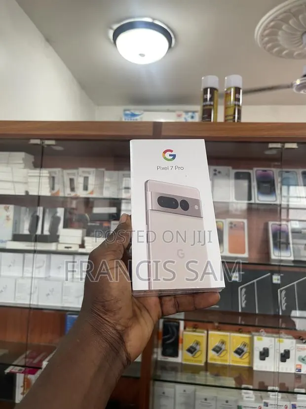 New Google Pixel 7 Pro 128 GB White · Photo 1