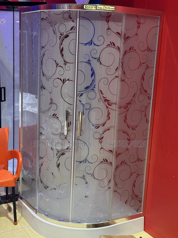 Shower Cubicle 90/90 · Photo 1