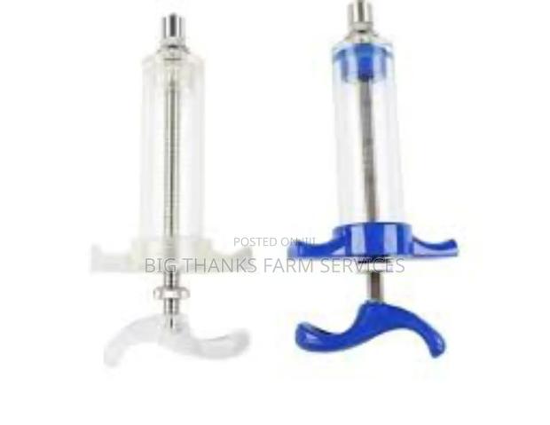Automatic Syringe,Varying Sizes · Photo 2