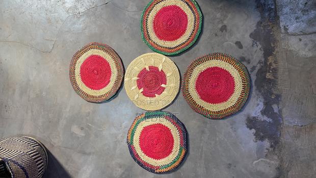 Placemat / Wall Decor / Fruit Basket (Straw Woven) · Photo 3