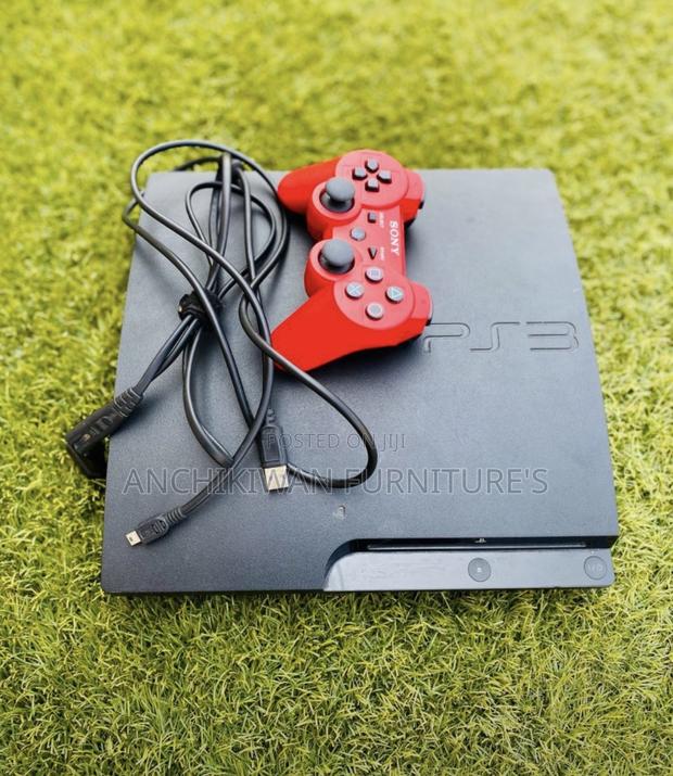 Play Station 3 Loaded With Top Notch Games (Cash on Delivery) · Photo 1
