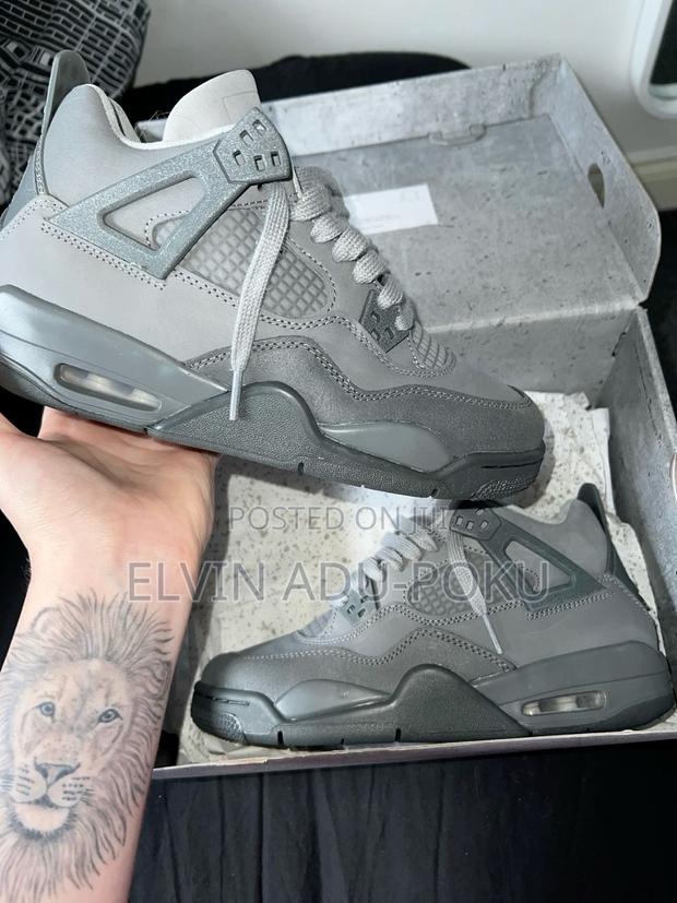 Air Jordan 4 "Wet Cement" Sneakers · Photo 3