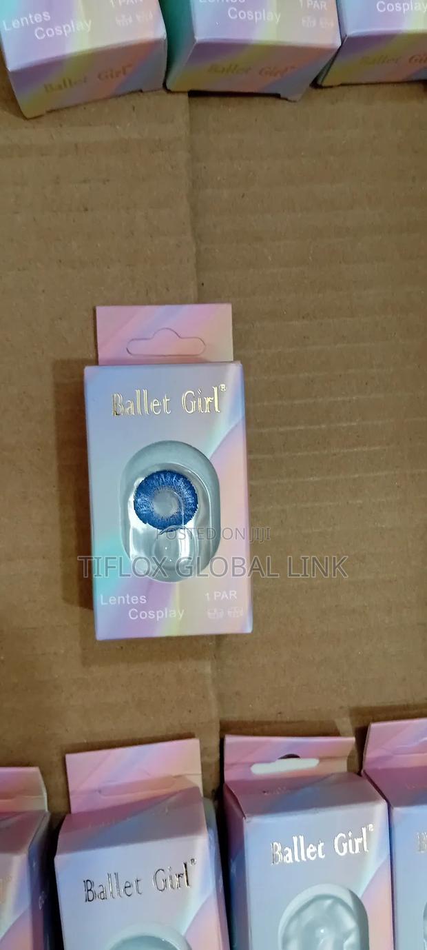 Eye Contact Lens Clinical Tested · Photo 1