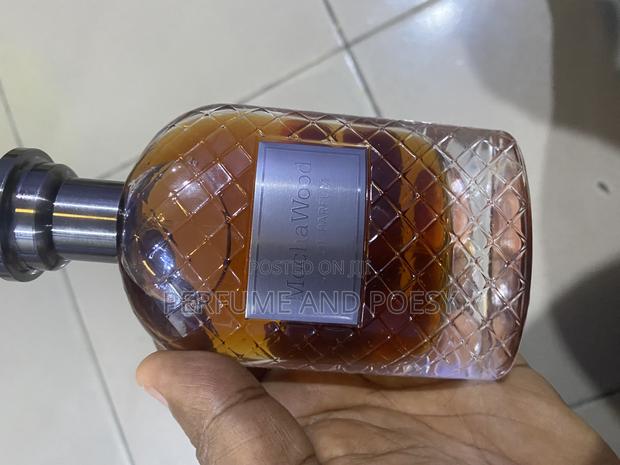 Mocha Wood Perfume · Photo 2