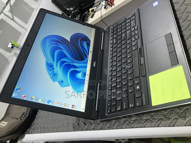 Laptop Dell Precision 7520 32GB Intel Core I7 SSD 1T · Photo 5