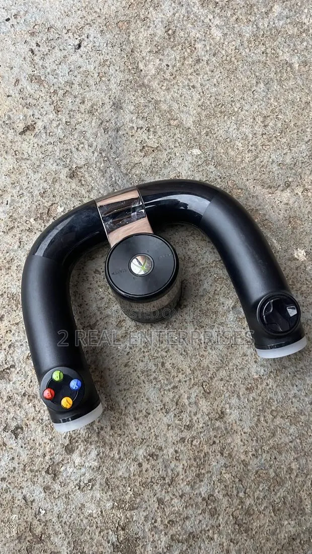 Microsoft Xbox 360 Wireless Speed Wheel (Model 1470) · Photo 1
