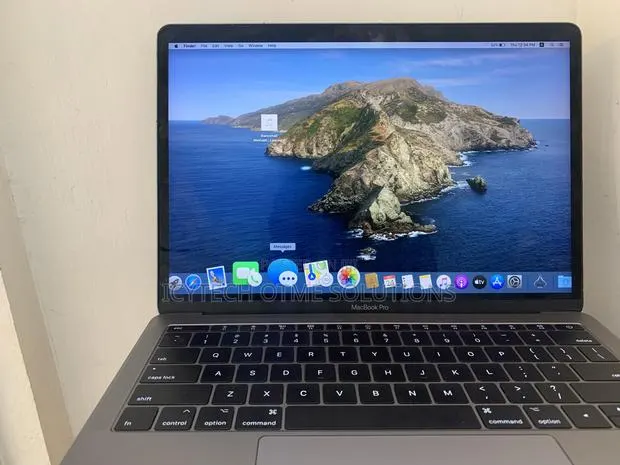 Laptop Apple MacBook Pro 2017 8GB Intel Core i5 SSHD (Hybrid) 512GB · Photo 1