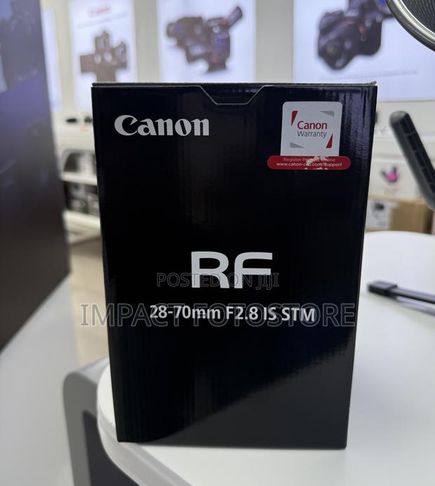 Canon Rf 28-70mm F/2.8 Is Stm Lens (Canon Rf) · Photo 1