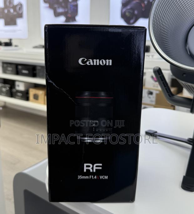 Canon Rf 35mm F/1.4 L Vcm Lens (Canon Rf) · Photo 1