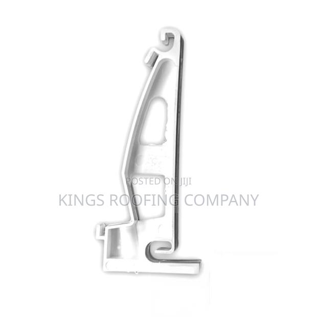 PVC Quality Gutter Hanger · Photo 1
