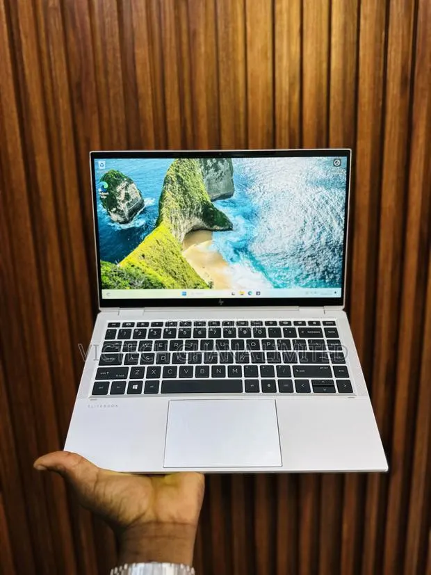 Laptop HP EliteBook 1040 G8 16GB Intel Core i7 SSD 512GB · Photo 1