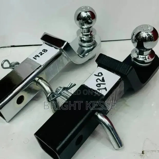 Towing Hook · Photo 1