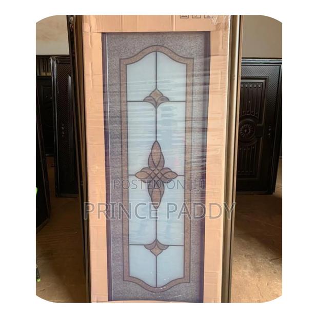 Bathroom Door Is Available · Photo 1