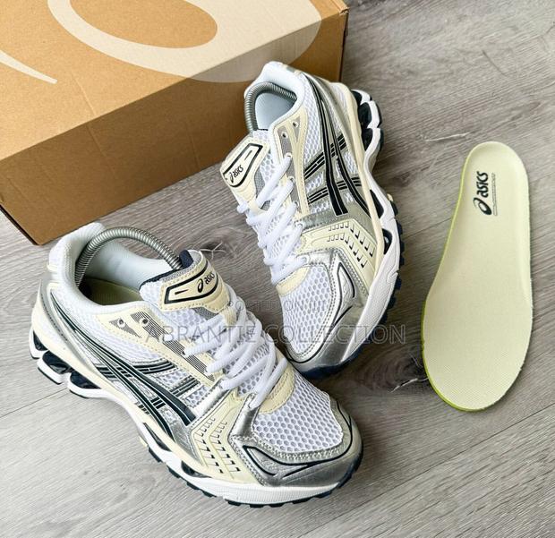 Ascis Gel Kayano Midnight Trainer · Photo 1