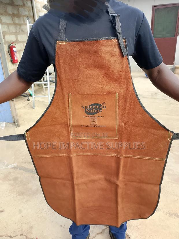 Quality Leather Welding Apron - Brown. · Photo 1